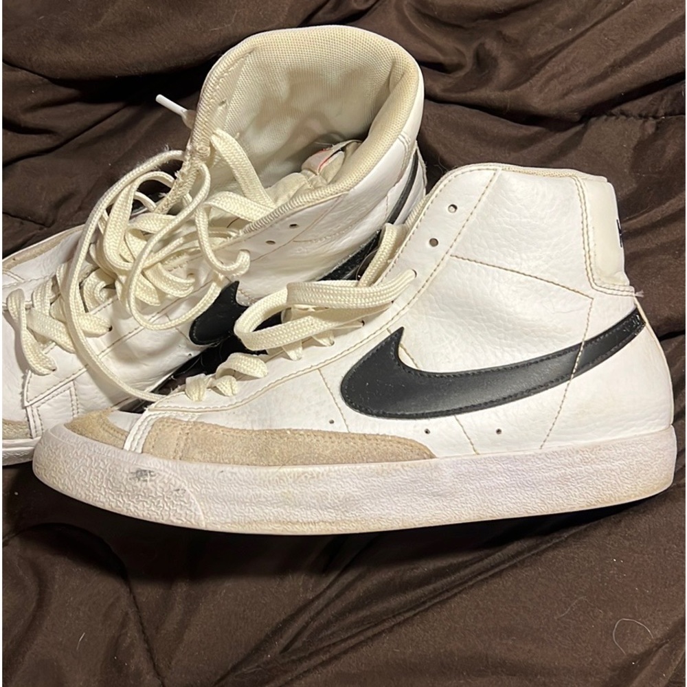 Nike Blazers | black and white